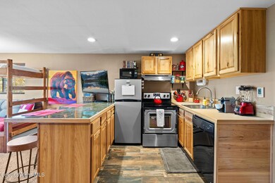 216 Mogul Hill Rd unit 8, Sandpoint, ID 83864 - photo 5