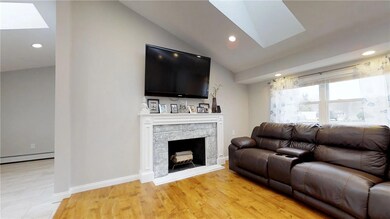 65 Honeysuckle Rd, Warwick, RI 02888 - photo 5