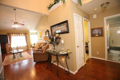 289 Park Ridge Dr, Mount Washington, KY 40047 - photo 7