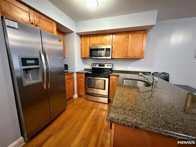 411 E Brinkerhoff Ave unit 109, Palisades Park, NJ 07650 - photo 6