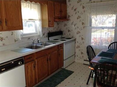 260 Prospect St, Ludlow, MA 01056 - photo 3