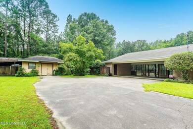 1 Exterior (3.5 of 1)