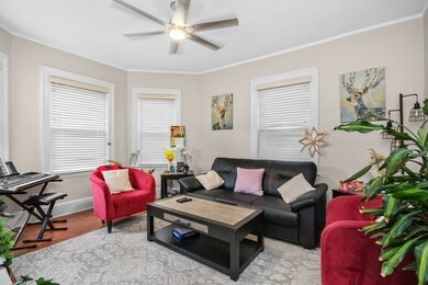 20 E Milton Rd unit 3, Brookline, MA 02445 - photo 2