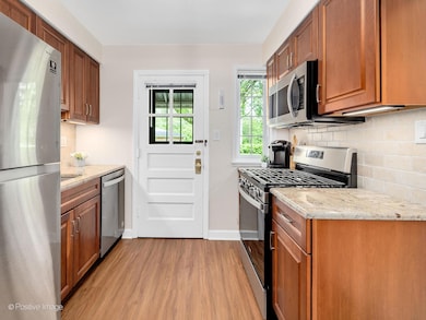 133 Fellows Ct, Elmhurst, IL 60126 - photo 7