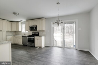 924 Pinewood Ln, Atco, NJ 08004 - photo 5