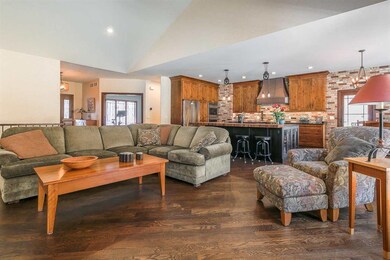 W5610 Spring Valley Rd, New Glarus, WI 53574 - photo 7
