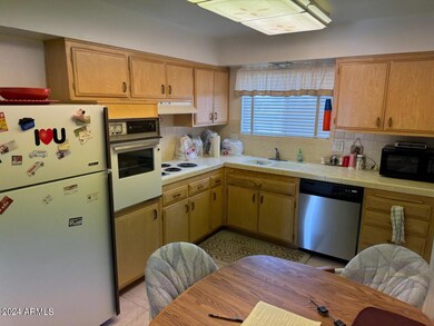Eat In Kitchen