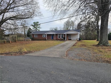 2230 Independence Rd, Winston Salem, NC 27106 - photo 2