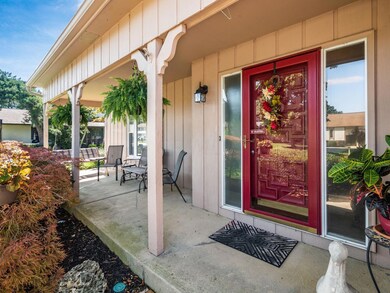 1525 Lorraine Ave, Columbus, OH 43235 - photo 4