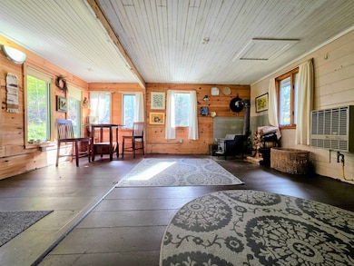 253 Washburn Rd, Stratford, NH 03590 - photo 6