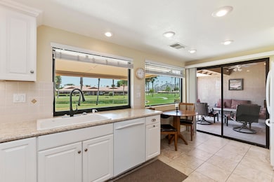 015_Kitchen