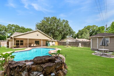 7422 Ashmole Ln, Houston, TX 77088 - photo 2