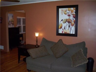 227 Powhatan Ave, Columbus, OH 43204 - photo 4