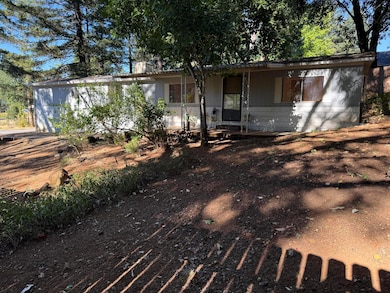 105 Raymond St, Cave Junction, OR 97523 - photo 3