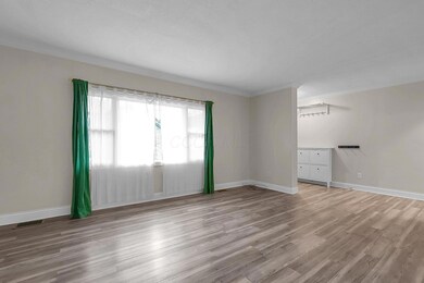 11-web-or-mls-2279-astor-ave