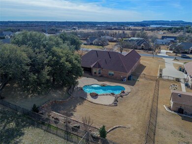 3905 Homestead Ct, Granbury, TX 76049 - photo 5