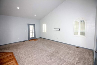 2927 Sylvia Ln, Grand Junction, CO 81504 - photo 2