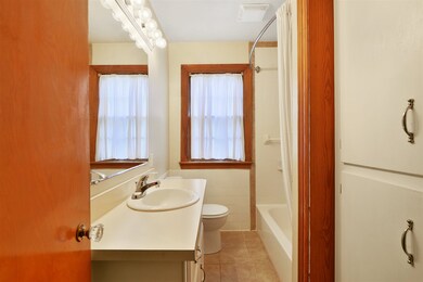 1716 Sprott St, Auburn, IN 46706 - photo 5