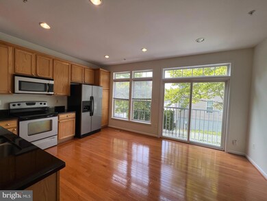 23026 Winged Elm Dr, Clarksburg, MD 20871 - photo 6