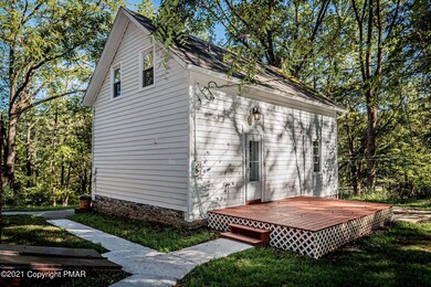 193 Mcilhaney Rd, Brodheadsville, PA 18322 - photo 4