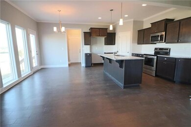 205 N Franklin St, Raymore, MO 64083 - photo 7