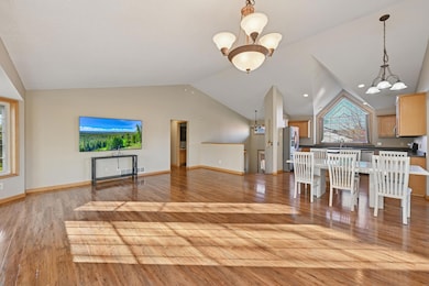 452 Park Cir, Norwood Young America, MN 55368 - photo 7