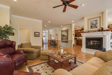 07_OkemaWay_322_Living03