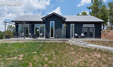 This 1,401 s/f home is nestled in the mountains of Navajo Mtn. Mesa Subdivision just minutes from Florissant and Cripple Creek.