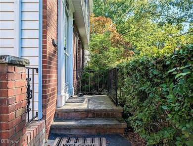 4117 Silsby Rd, Cleveland, OH 44118 - photo 3