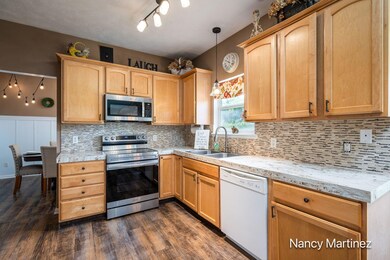 12-web-or-mls-6935 Terra Cotta-16