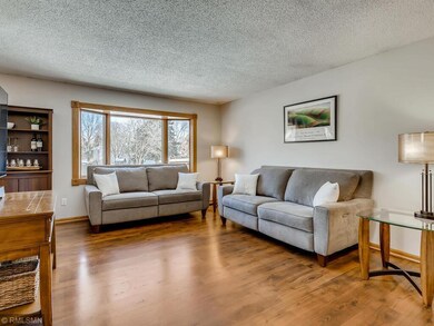 10440 Nathan Lane No Maple-005-013-Living Room-MLS