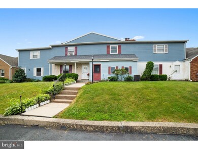 130 Thomas Dr, Telford, PA 18969 - photo 3