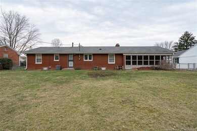 918 Brookwood Dr, New Albany, IN 47150 - photo 7