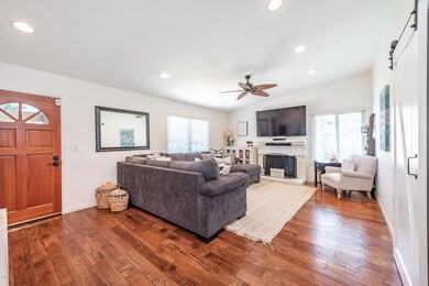 889 N Muirfield Ave Simi Valley-7