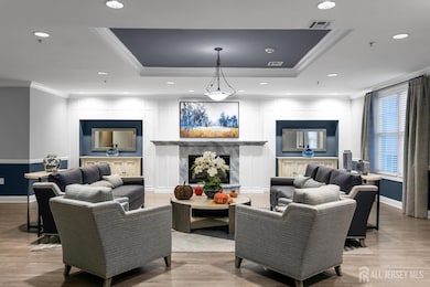 325 Regency Place unit 325, Woodbridge, NJ 07095 - photo 5