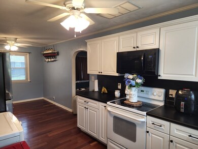 342 W 5th St, Prophetstown, IL 61277 - photo 5