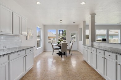 18818 Knobby Oaks Place, Magnolia, TX 77355 - photo 5