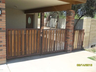 1966 Inverness Carport