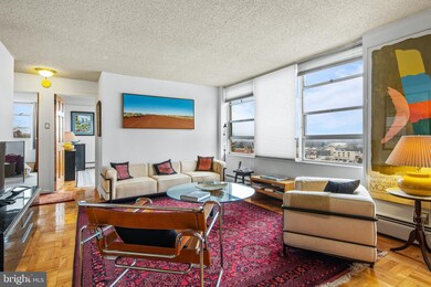 Radnor House unit 615, Bryn Mawr, PA 19010 - photo 3