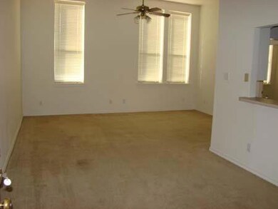 215 N Dallas St unit C, Ennis, TX 75119 - photo 3
