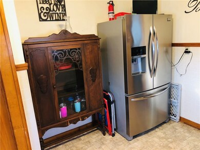 407 N Main St, Effingham, IL 62401 - photo 3