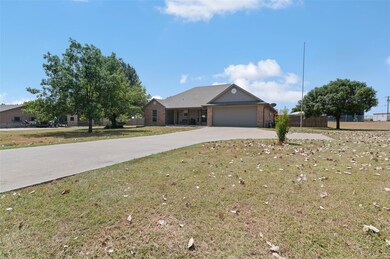 118 S Meadowbrook Dr, Pottsboro, TX 75076 - photo 2