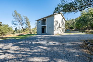 19404 Peppernut Dr, Redding, CA 96003 - photo 3