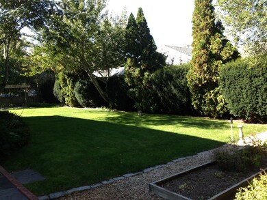 private side yard
