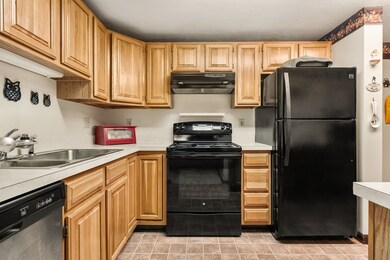 21 Bailey St unit 3B, Uxbridge, MA 01569 - photo 6