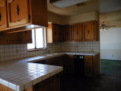 455 Pinnon Rd, Grants Pass, OR 97526 - photo 2