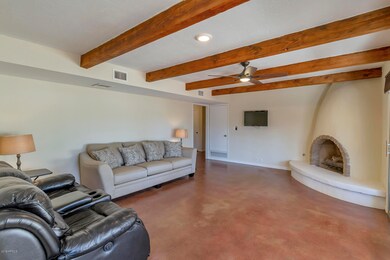 11045 N 44th Ct