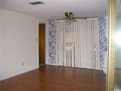 5428 Lisa Cir, Zephyrhills, FL 33542 - photo 7