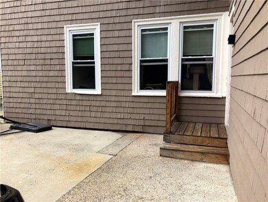 14 Transit St, Woonsocket, RI 02895 - photo 3