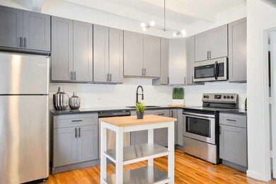 219 Marshall St unit 126, Houston, TX 77006 - photo 3